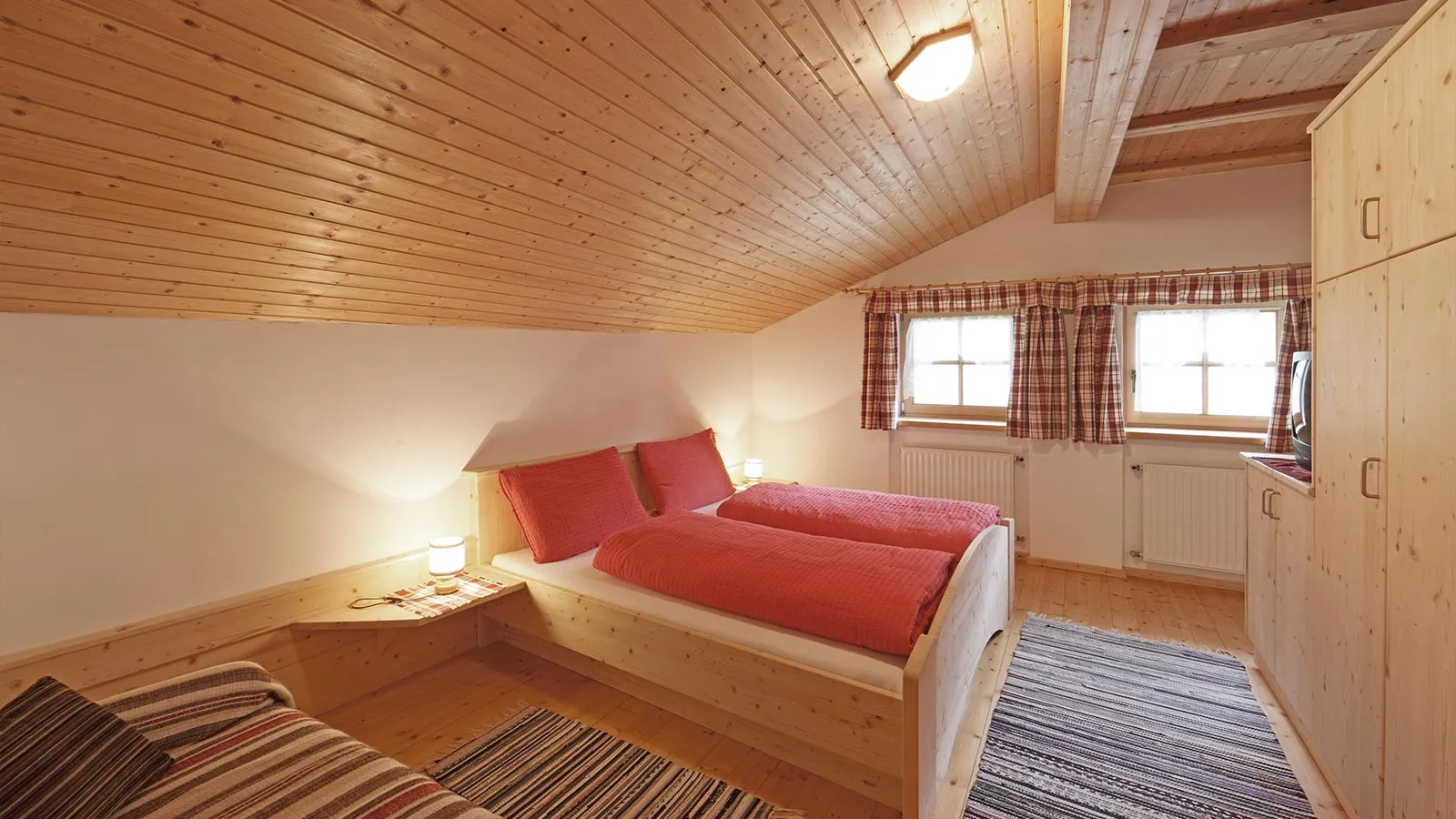 Camera in legno dell'appartamento vacanze in val di Vizze